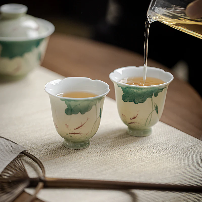 Tazza da tè in ceramica con motivo a foglia di loto e pesce koi Buddha Stones Kung Fu Tea Cup 65ml - Image 7