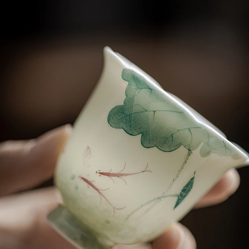 Tazza da tè in ceramica con motivo a foglia di loto e pesce koi Buddha Stones Kung Fu Tea Cup 65ml - Image 9